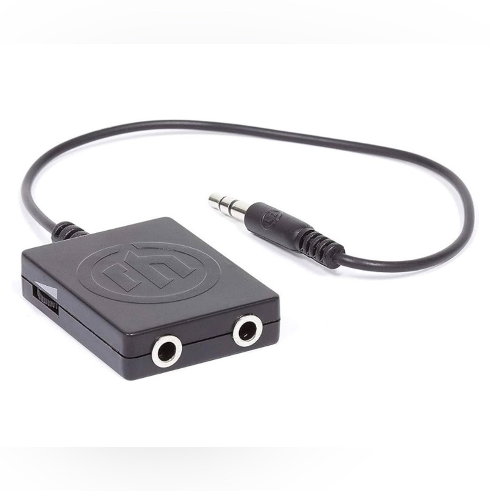 NEW Wicked Audio Wi20 Divvy Headphone Splitter – Black